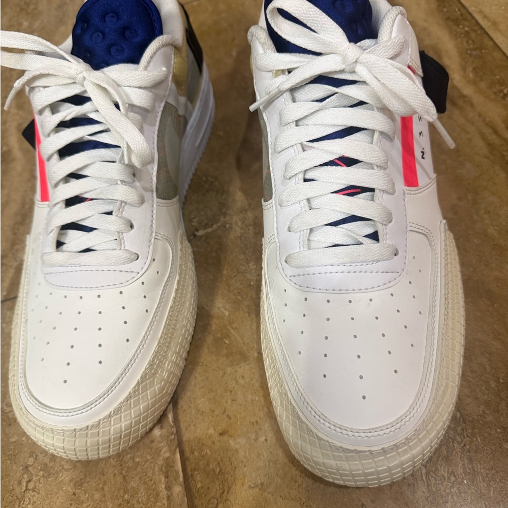 Nike White and Blue Sneakers with Pink Accents